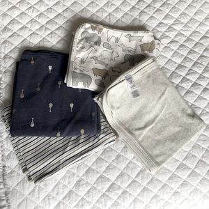 BUNDLE Carter’s OS Jersey blankets Baby Boy prints